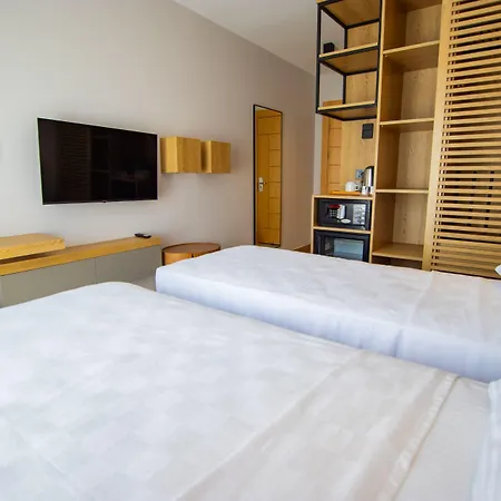 Asterina Apartahotel