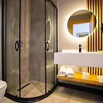Asterina Aparthotel 4*