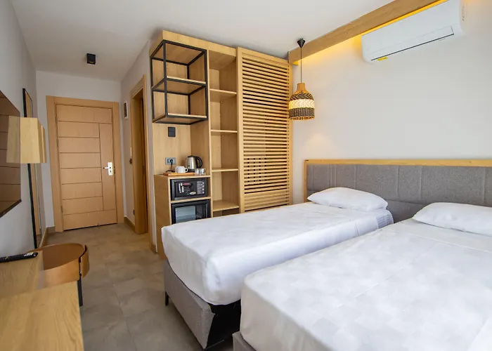 Asterina Aparthotel 4*